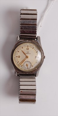 Lot 447 - A 1960s gent's steel cased Omega wristwatch,...