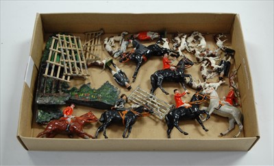 Lot 719 - A collection of Britains painted lead figures...