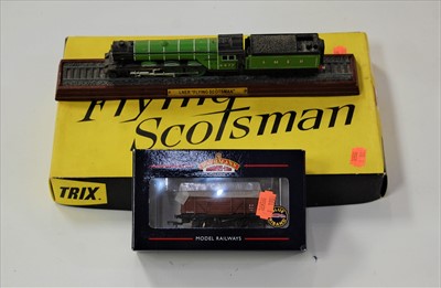 Lot 748 - A boxed Bachmann 12-ton planked ventilated van...