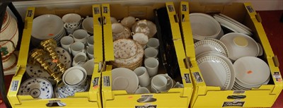 Lot 836 - Three boxes of miscellaneous ceramics, and...