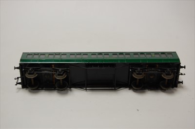 Lot 521 - Tray containing 5 Exley Southern green...