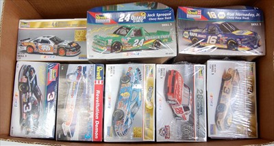 Lot 1526 - Eight various boxed as issued 1/24 and 1/25...