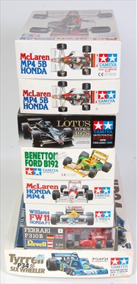 Lot 1538 - Eight various boxed as issued Revell and...