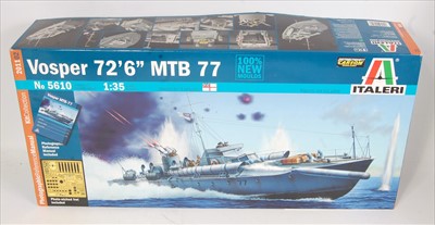 Lot 1453 - An Italeri 1/35 scale plastic kit for a Vosper...