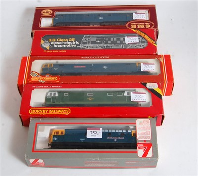 Lot 752 - Diesel locomotive selection Hornby BR blue...