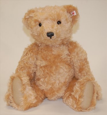 Lot 2315 - A modern Steiff teddy-bear 'Lost & Found',...
