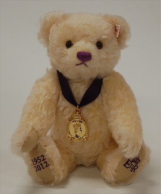 Lot 2322 - A modern Steiff teddy-bear 'Diamond Jubilee',...