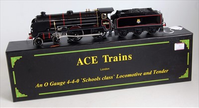 Lot 305 - ACE Trains 4-4-0 Schools class loco and tender...
