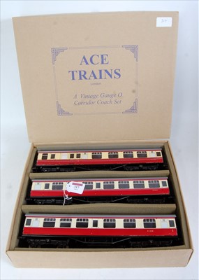 Lot 317 - ACE Trains 3 coach BR C/5 set B maroon and...