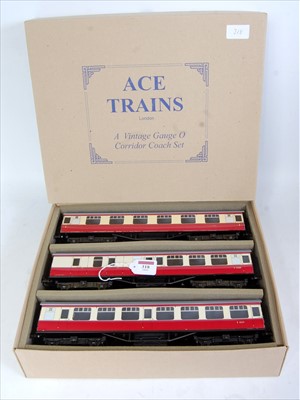 Lot 318 - ACE Trains 3 coach BR C/5 set A maroon and...