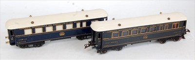 Lot 468 - Two Hornby 1926-41 Riviera blue train cars,...