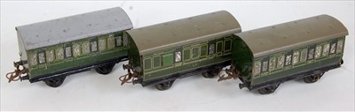 Lot 490 - Three no. 1 Southern coaches, green, revised...
