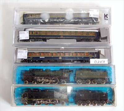 Lot 899 - Selection of continental outline N gauge...