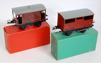 Lot 580 - Four No.50 Hornby wagons, all (E) 1957-69...