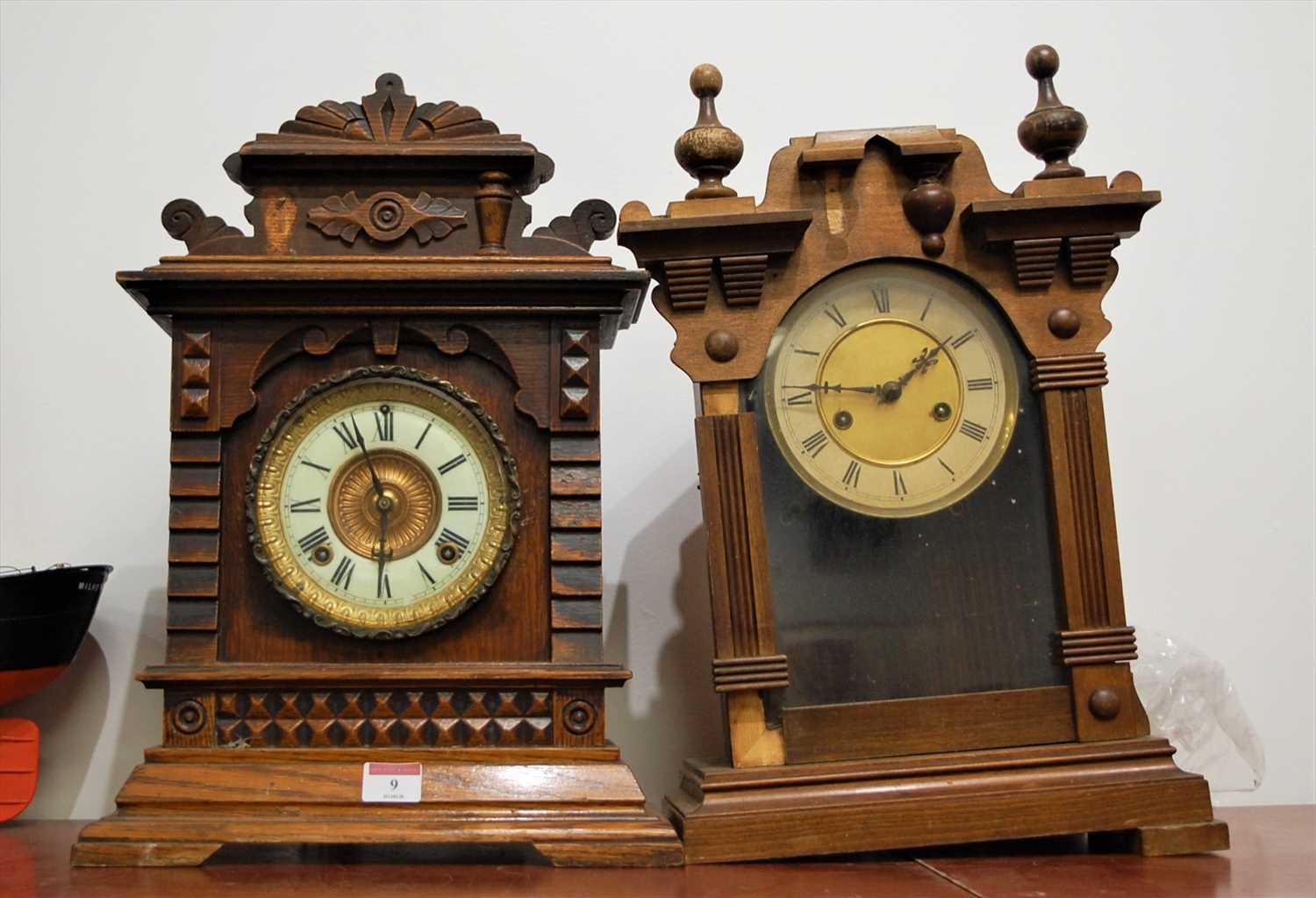 Lot 9 - A circa 1900 American oak cased mantel clock,...