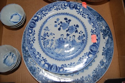 Lot 75 - Assorted Oriental ceramics, to include Chinese...