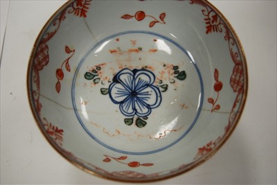 Lot 75 - Assorted Oriental ceramics, to include Chinese...