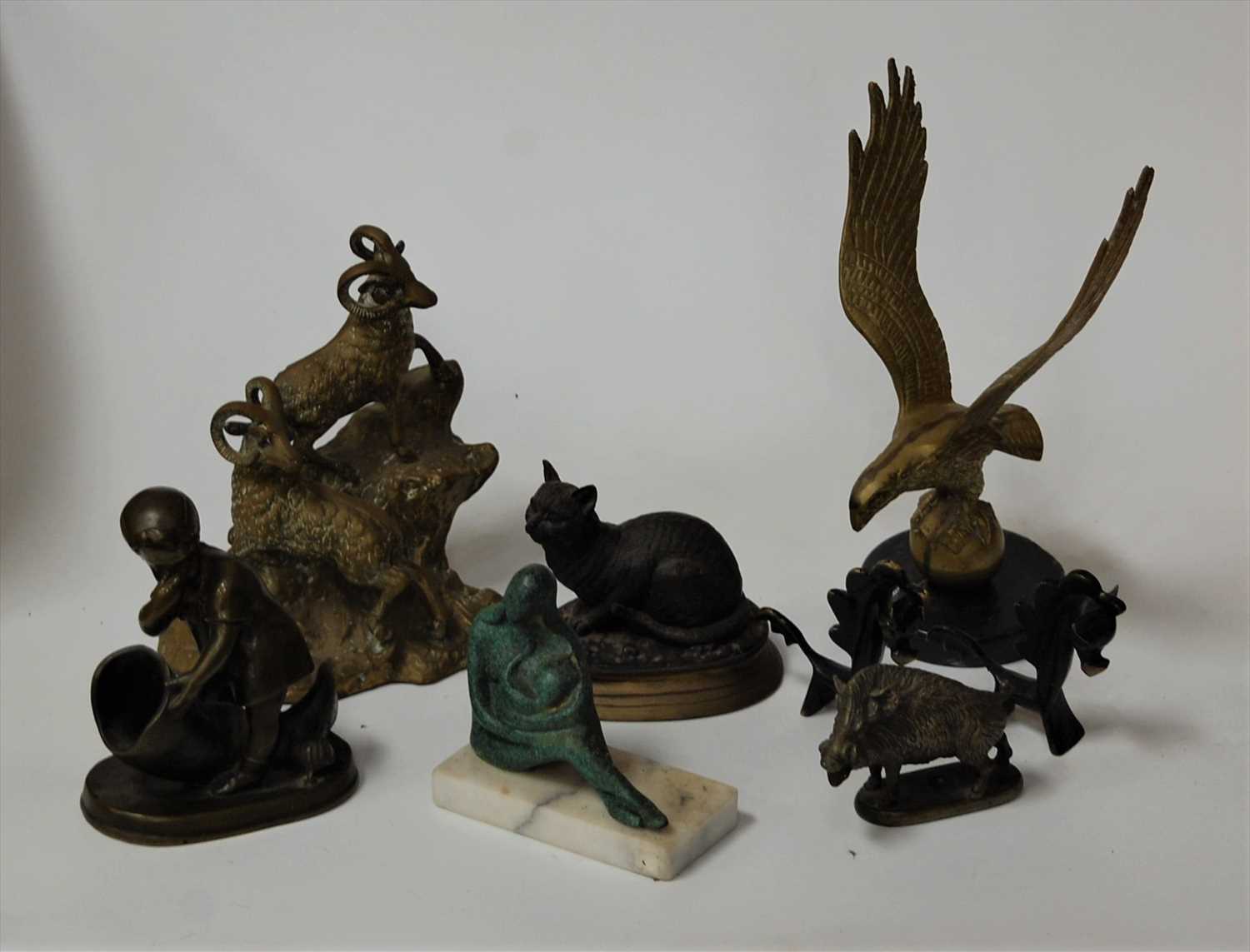Lot 114 - Assorted brass and metal animal castings, to...