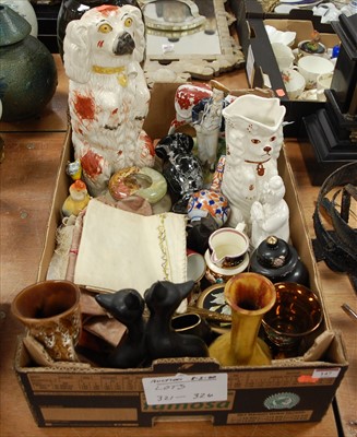 Lot 147 - Mixed lot to include Staffordshire figures,...