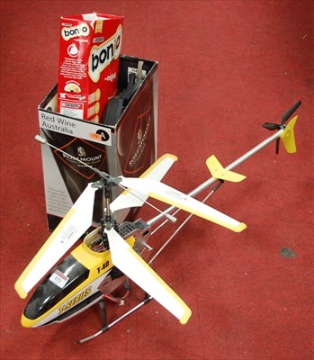Lot 152 - A T Series T-40 radio controlled helicopter