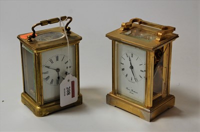 Lot 208 - A modern lacquered brass carriage clock,...