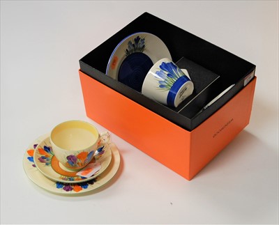 Lot 238 - A Wedgwood 'Bizarre by Clarice Cliff' trio,...
