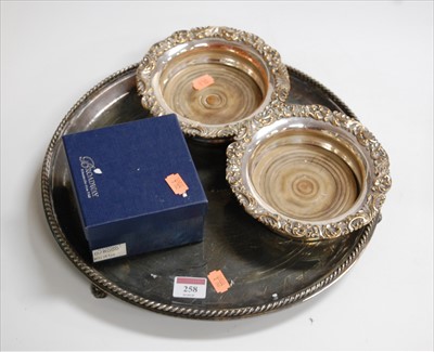 Lot 258 - Assorted plated wares, to include pair of wine...
