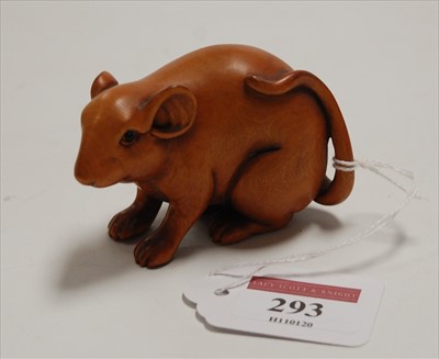 Lot 293 - A Japanese boxwood netsuke carved as a rat, h.5cm