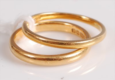 Lot 393 - Two 22ct gold wedding bands, 4.9g, size I/J