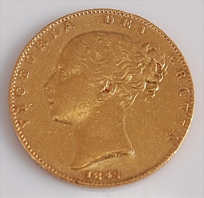 Lot 197 - Great Britain, 1847 gold full sovereign