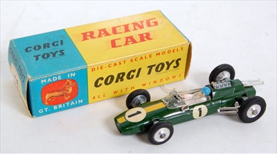 Lot 1686 - A Corgi Toys No. 155 Lotus Climax F1 racing...