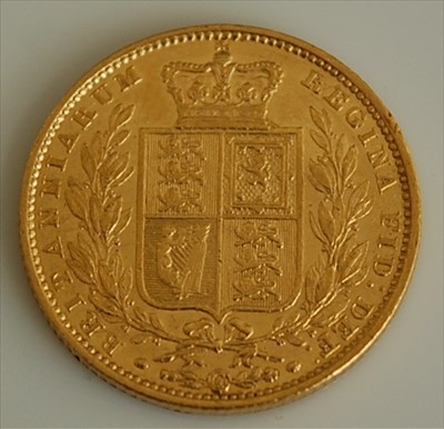 Lot 245 - Great Britain, 1852 gold full sovereign