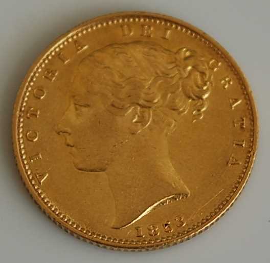 Lot 246 - Great Britain, 1853 gold full sovereign
