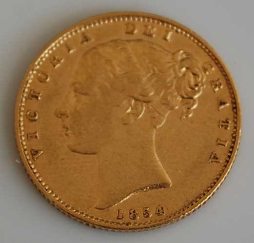 Lot 247 - Great Britain, 1854 gold full sovereign