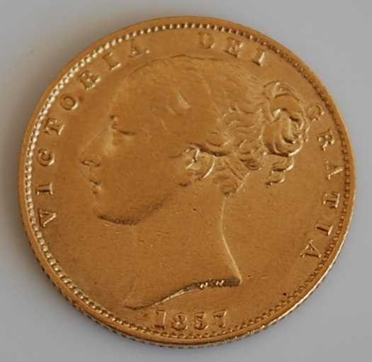 Lot 250 - Great Britain, 1857 gold full sovereign