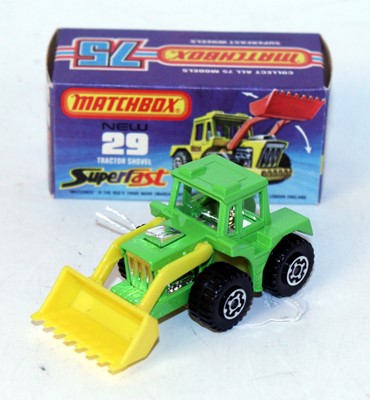 Lot 2302 - A Matchbox Superfast No. 29 tractor shovel...