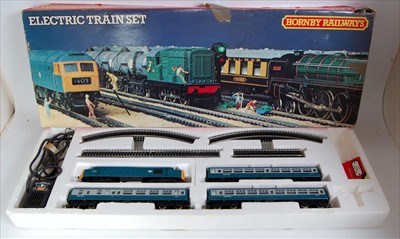 Lot 914 - A Hornby Railways 00 gauge electric train set...