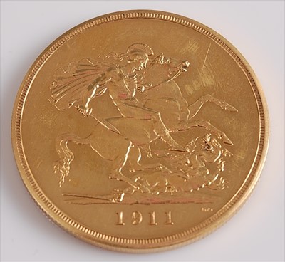 Lot 269 - Great Britain, 1911 gold proof five pound coin