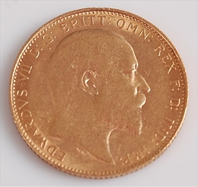 Lot 338 - Great Britain, 1910 gold full sovereign