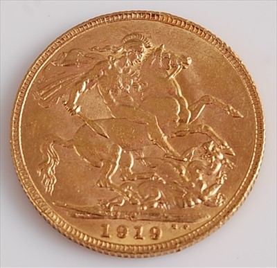 Lot 347 - Great Britain, 1919 gold full sovereign