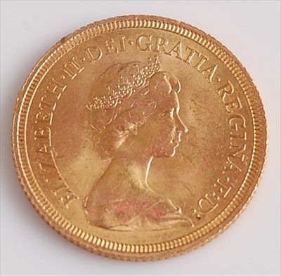 Lot 374 - Great Britain, 1974 gold full sovereign