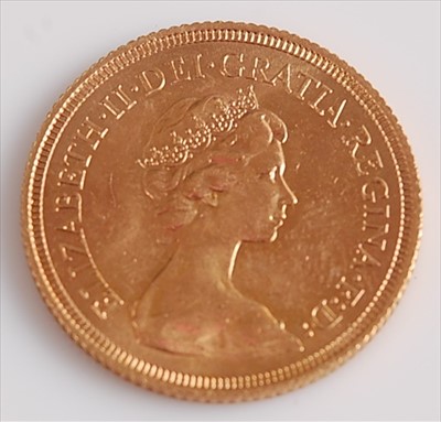 Lot 376 - Great Britain, 1976 gold full sovereign
