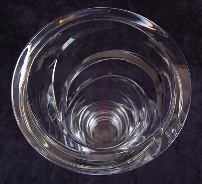 Lot 73 - A large contemporary Baccarat 'Tornado' heavy...