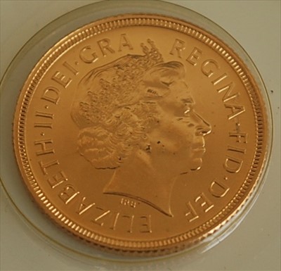 Lot 400 - Great Britain, 2000 gold full sovereign