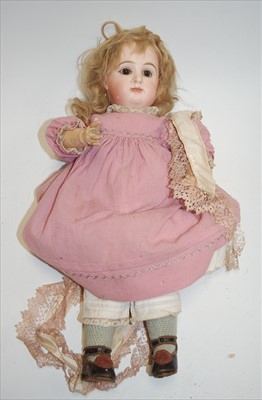 Lot 2178 - A French Paris Bébé bisque head doll, possibly...