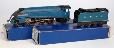 Lot 623 - A Hornby Dublo LNER blue "Sir Nigel Gresley"...