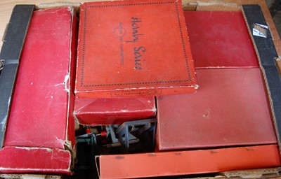 Lot 329 - 3 trays containing quantity of Hornby...