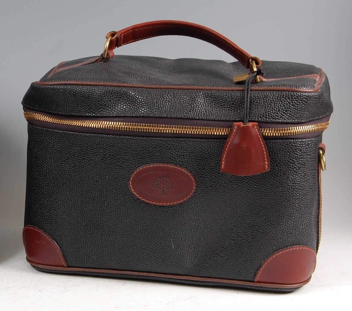 Lot 169 - A contemporary Mulberry travelling vanity bag,...