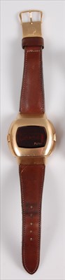 Lot 156 - A Pulsar P3 Time Computer 14ct gold LED...