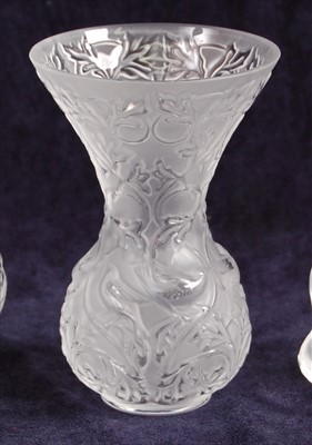Lot 56 - A contemporary Lalique frosted and moulded...